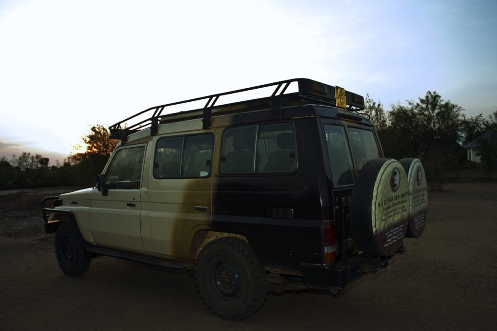 Travelling from Entebbe to Kihihi in a hire car